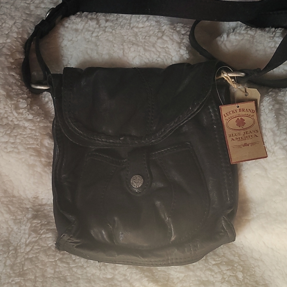 Crossbody leather bag